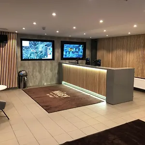 Maby Park 2*, Арланда Швеция