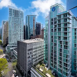 Coast Coal Harbour By Apa 4*, Ванкувер Канада